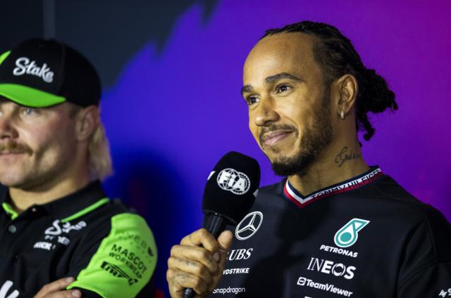 星空体育-2024赛季F1前瞻⑥：汉密尔顿掀起转会风云 谁来梅奔