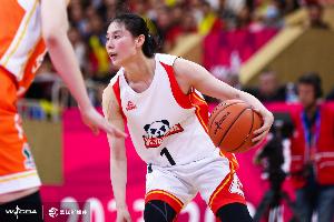 星空体育-表现不好！王思雨9中2&amp;三分3中0拿到4分7板4助 出现3失误