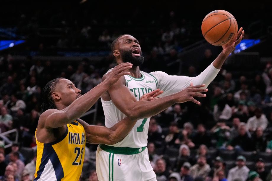 星空体育官方网站-布朗30+10西亚卡姆32+10 凯尔特人轻取步行者