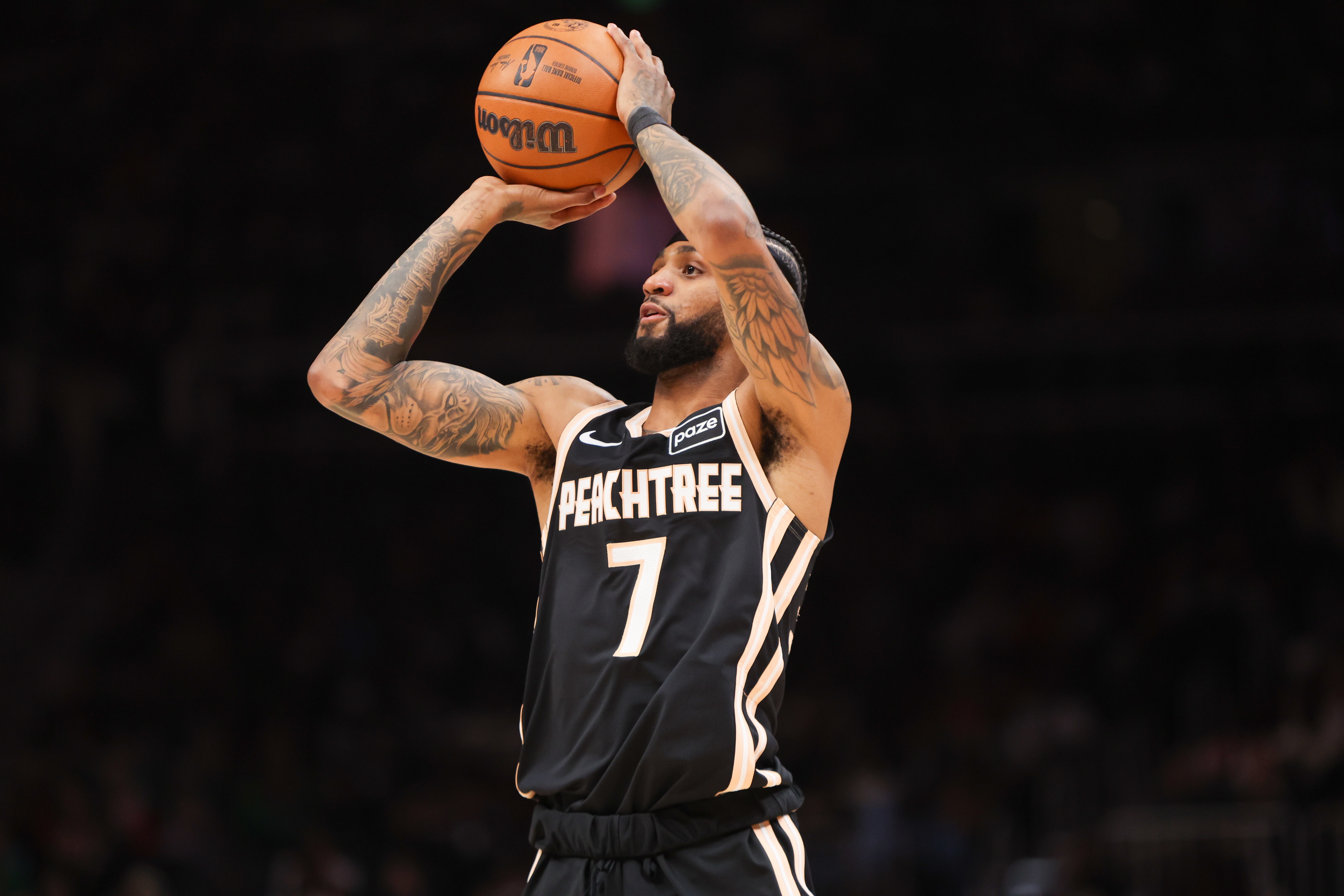 星空体育官网-才打1分钟！老鹰连中三分打停太阳 分差上双&amp;加上次节末段14-0